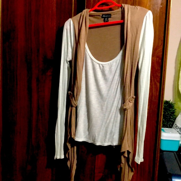 Women blouse - Picture 1 of 3